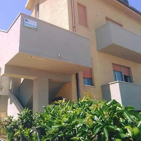 Mar Santini Couette-café 3*