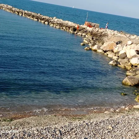 Bed and breakfast Mar Santini 3*